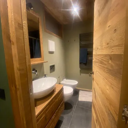 Cortina Center House Apartment *
